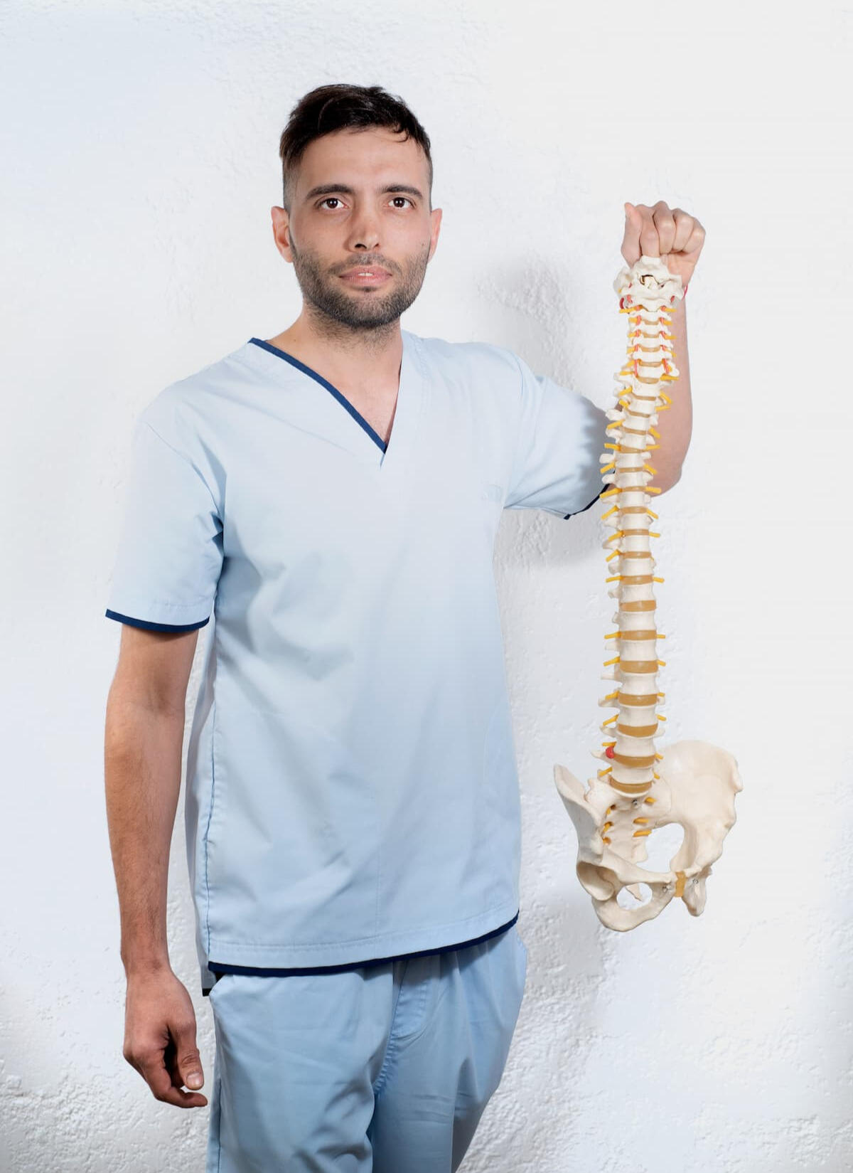 Luciano Pastorelli osteópata La osteopatía como forma de bienestar. Muestra a Luciano Pastorelli osteópata